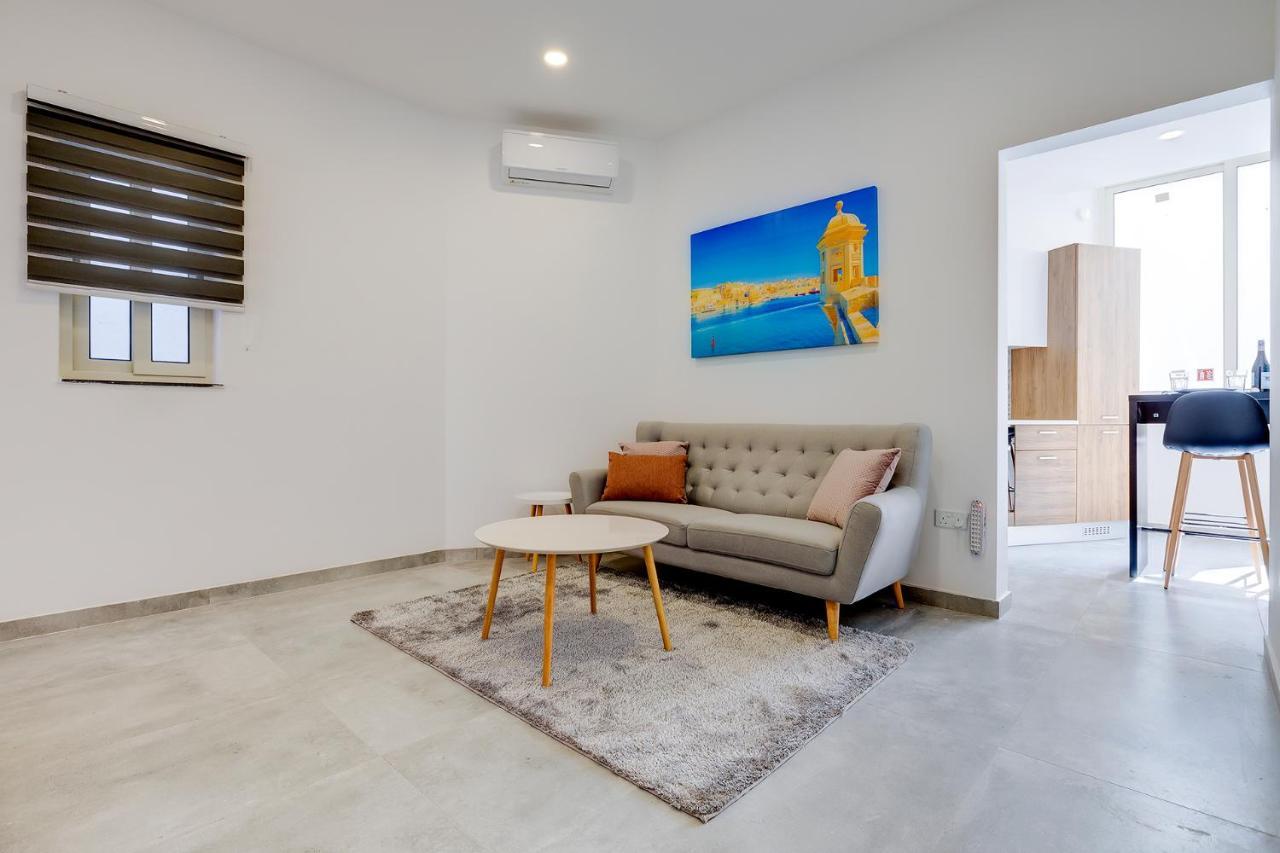 Perfect Location, Modern 2Br Apartment สลีมา ภายนอก รูปภาพ