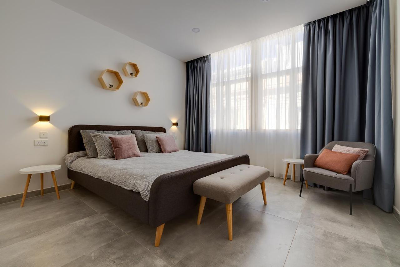 Perfect Location, Modern 2Br Apartment สลีมา ภายนอก รูปภาพ